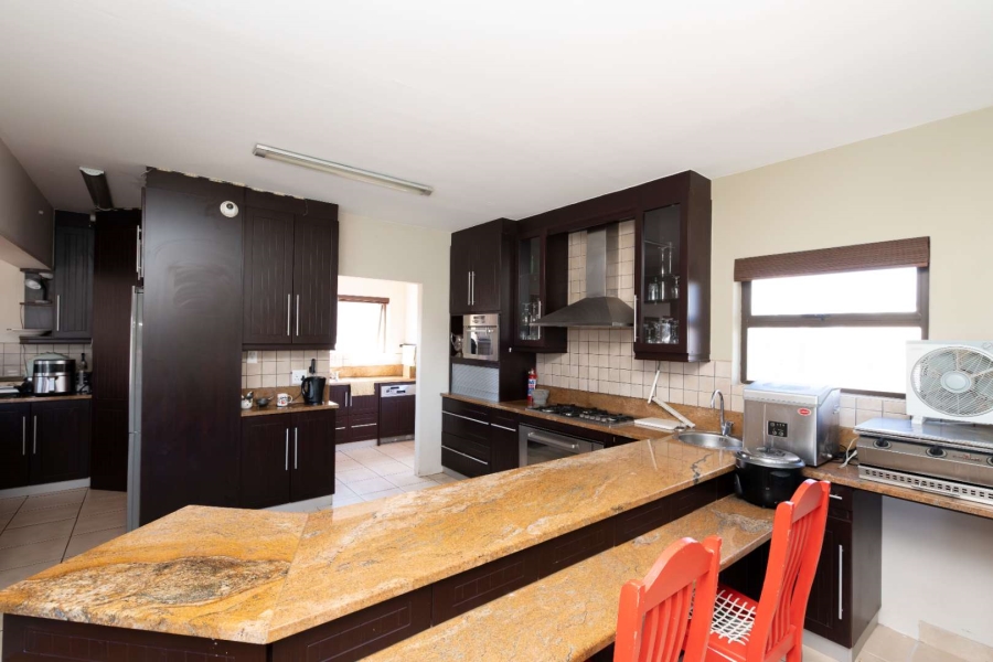 4 Bedroom Property for Sale in Myburgh Park Fase 2 Western Cape